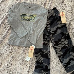 Levi’s Two Piece Set - Camo Fleece Pants and Long Sleeve Tee - SIZE 4